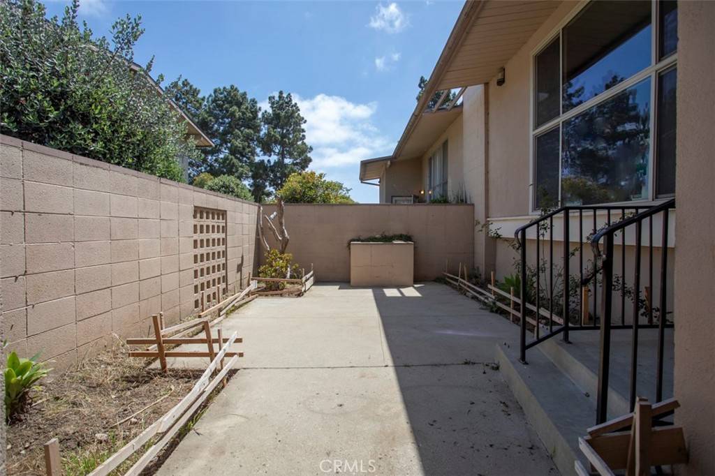 Santa Maria, CA 93454,715 S Bradley RD #14