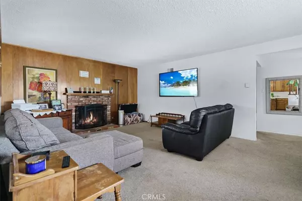 Santa Maria, CA 93455,315 Hobbs LN