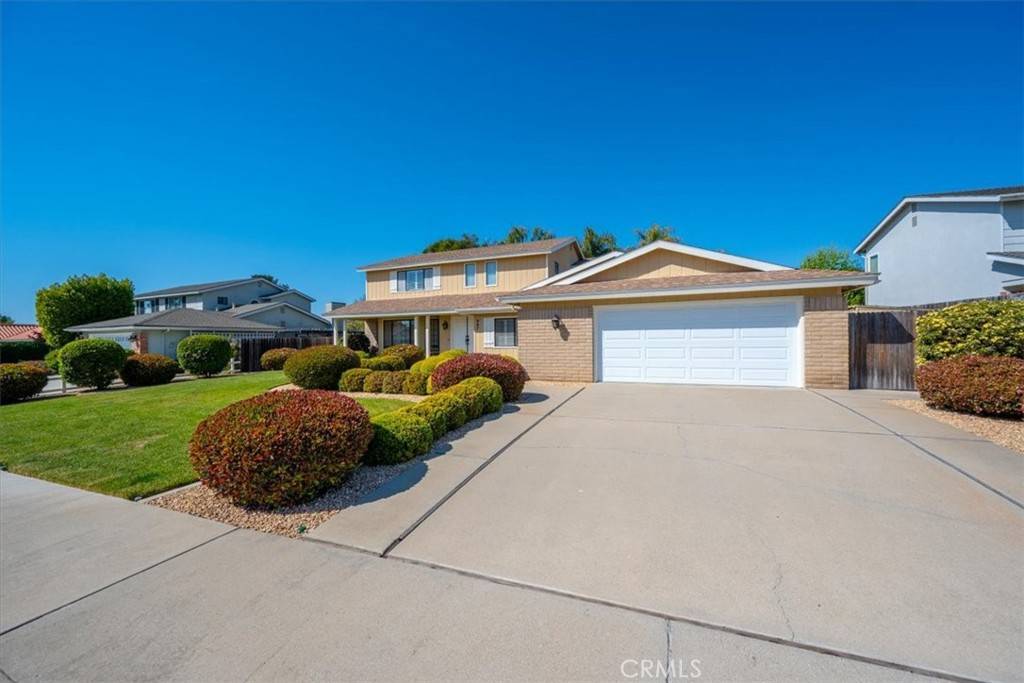 Santa Maria, CA 93455,987 Camelot DR