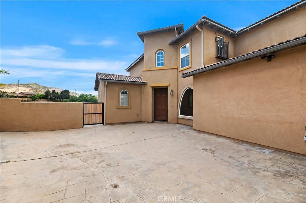 Perris, CA 92570,157 Headlands WAY