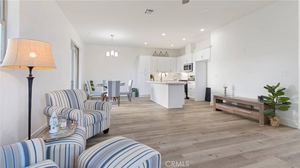Arroyo Grande, CA 93420,358 S Halcyon RD