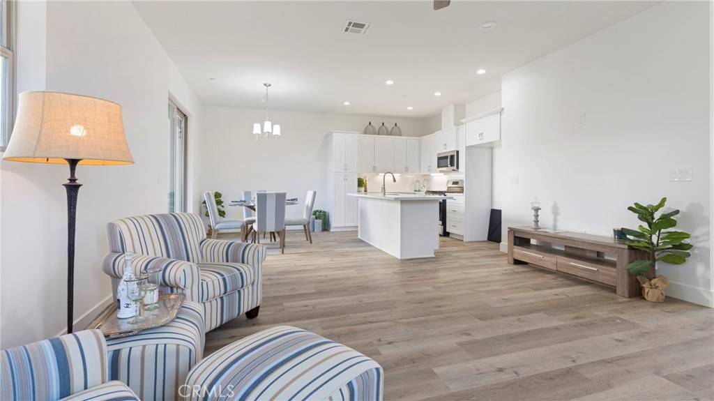 Arroyo Grande, CA 93420,358 S Halcyon RD