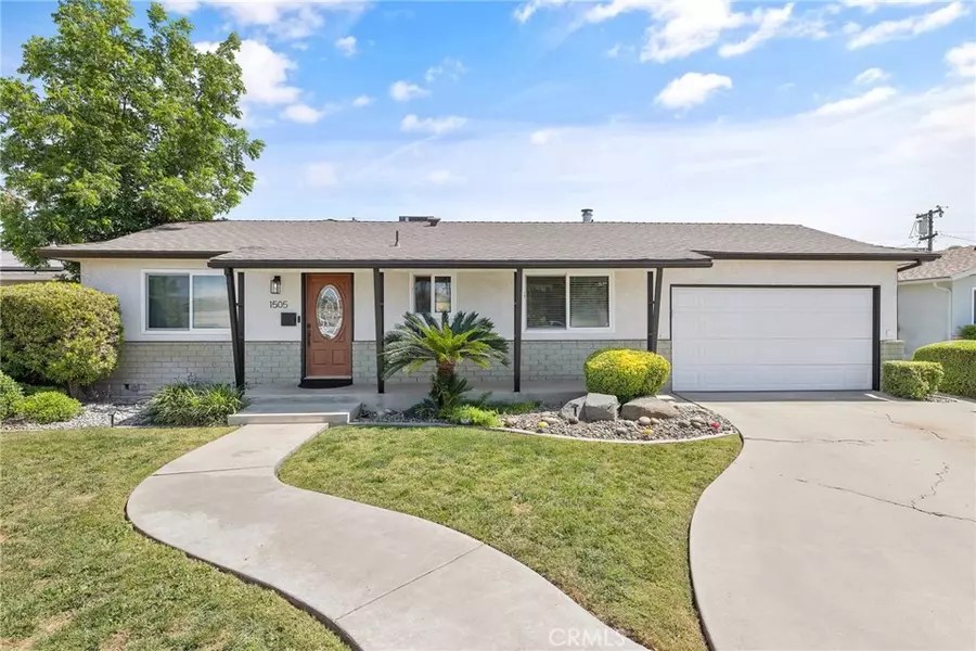 1505 Cypress LN, Lemoore, CA 93245