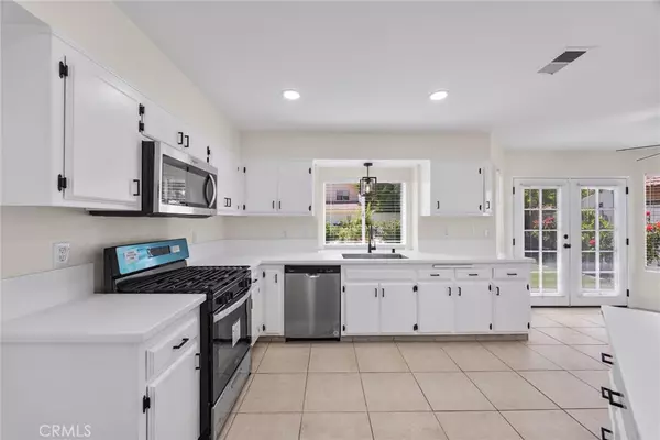 Bakersfield, CA 93313,6209 Ambergrove ST