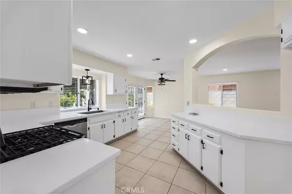 Bakersfield, CA 93313,6209 Ambergrove ST