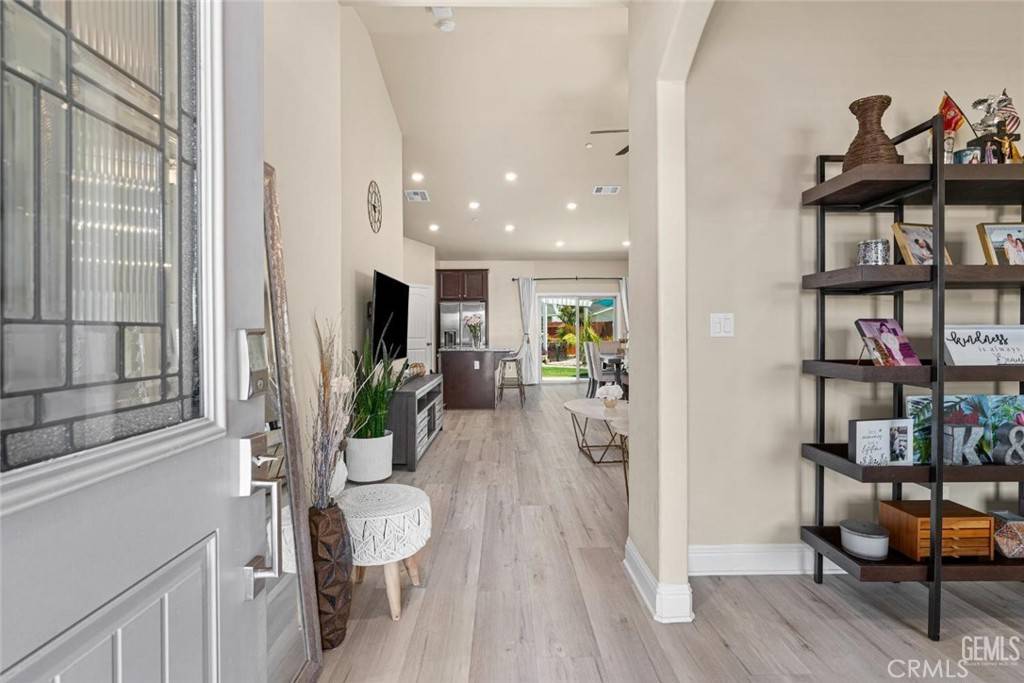 Bakersfield, CA 93313,5912 Blue Spruce AVE