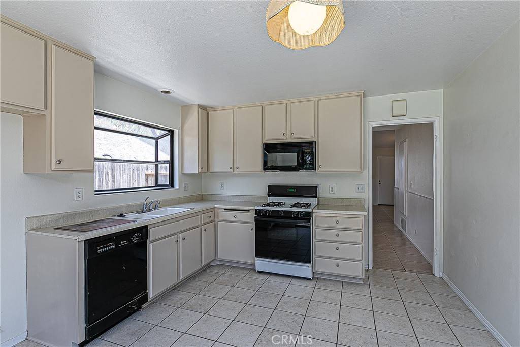 Santa Maria, CA 93455,1168 E Foster RD #B