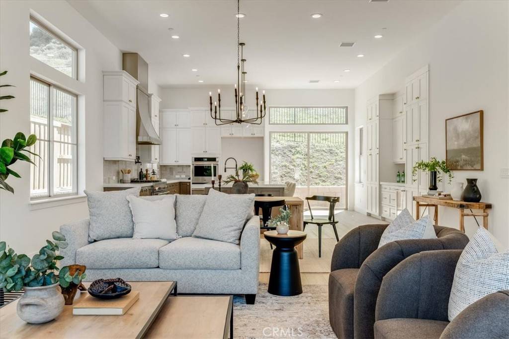 San Luis Obispo, CA 93401,1433 Hansen LN