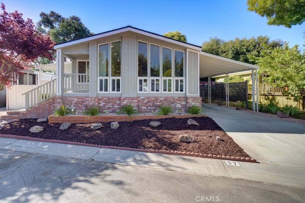 Paso Robles, CA 93446,37 Via Santa Barbara #37