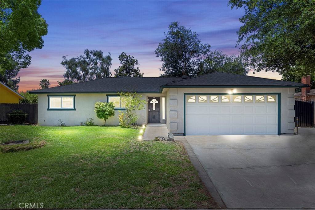 3318 Stanford AVE, Clovis, CA 93611