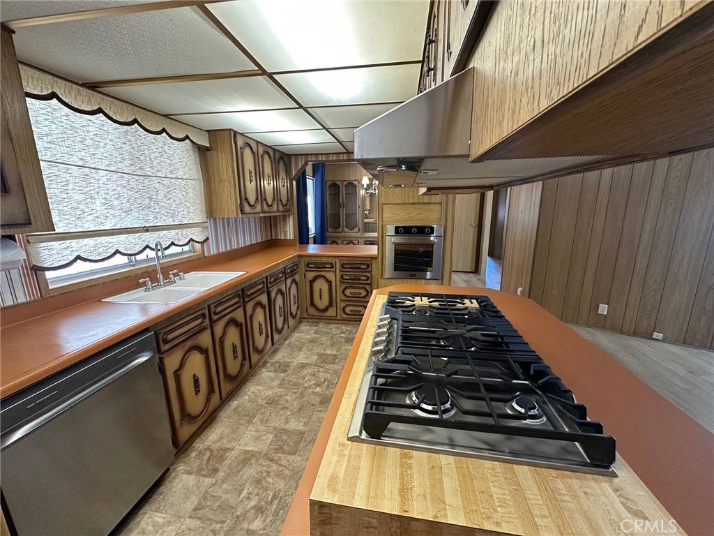 Pismo Beach, CA 93449,140 S Dolliver ST #103