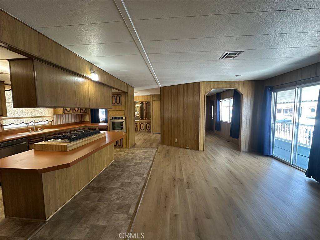 Pismo Beach, CA 93449,140 S Dolliver ST #103