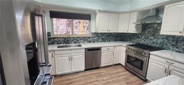 1042 Vista Grande ST, Paso Robles, CA 93446