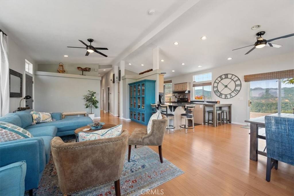 Paso Robles, CA 93446,5990 Sunny Glen
