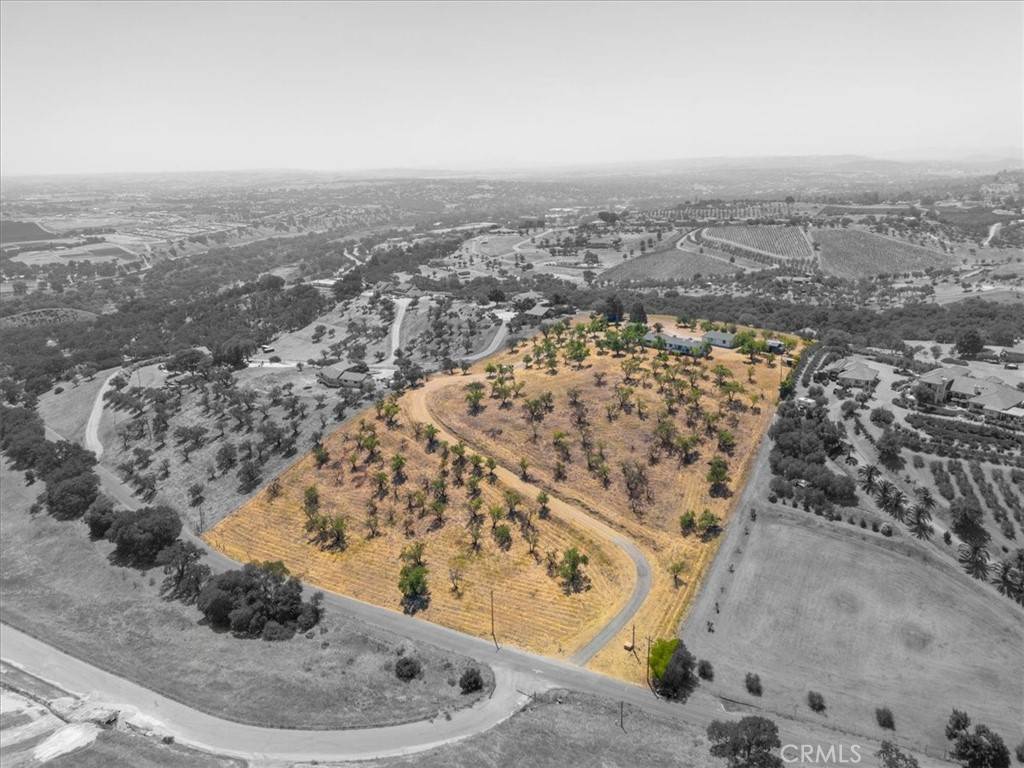 Paso Robles, CA 93446,375 Villa Lots RD