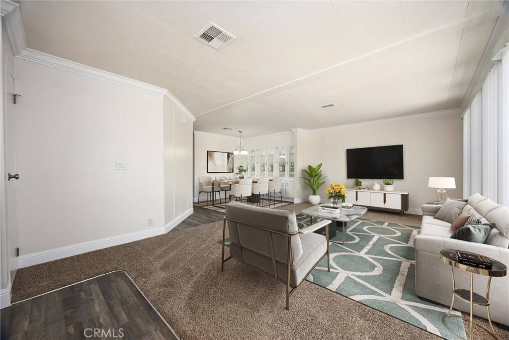Bakersfield, CA 93308,137 Fernwood LN