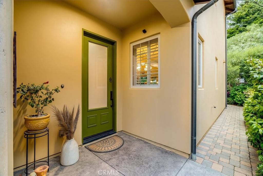 Nipomo, CA 93444,977 Jacqueline PL
