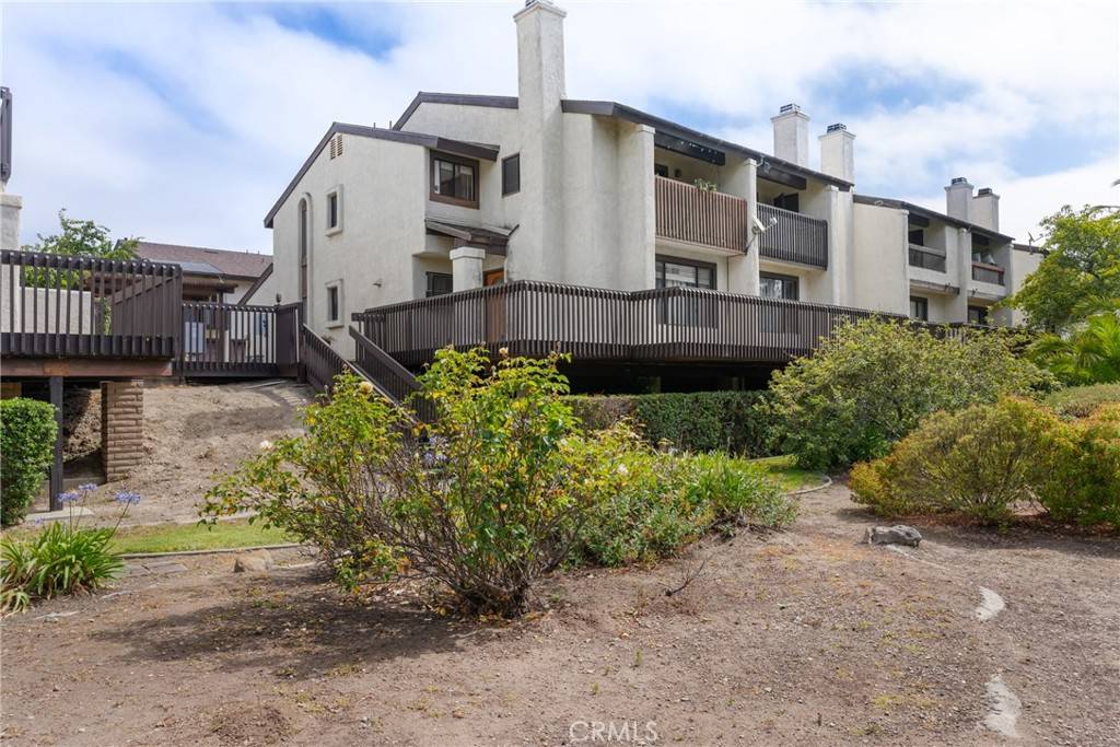 1330 W Apricot AVE, Lompoc, CA 93436