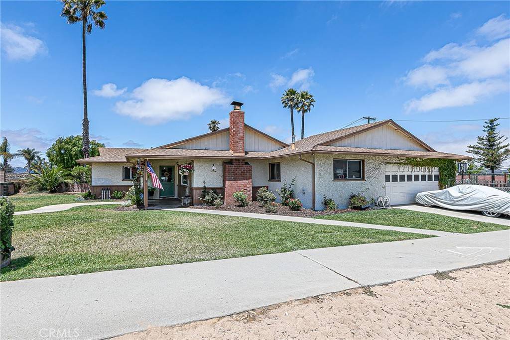 Santa Maria, CA 93455,271 Ross LN