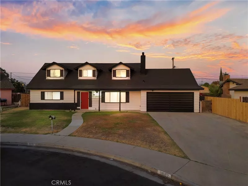 3007 Doris LN, Bakersfield, CA 93304