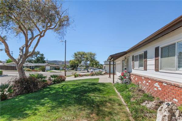 Santa Maria, CA 93455,319 Jullien DR