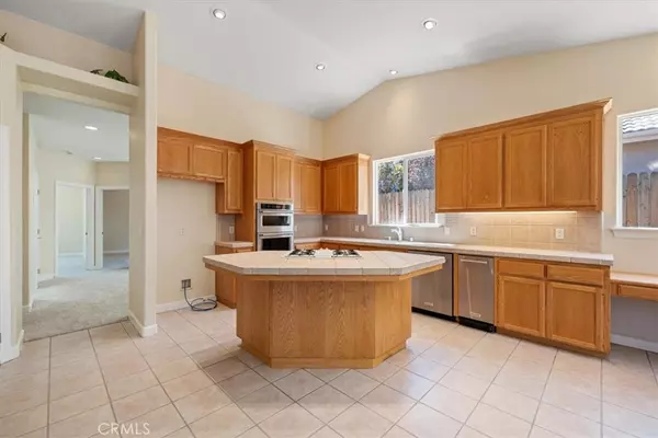 Paso Robles, CA 93446,789 Oxen ST