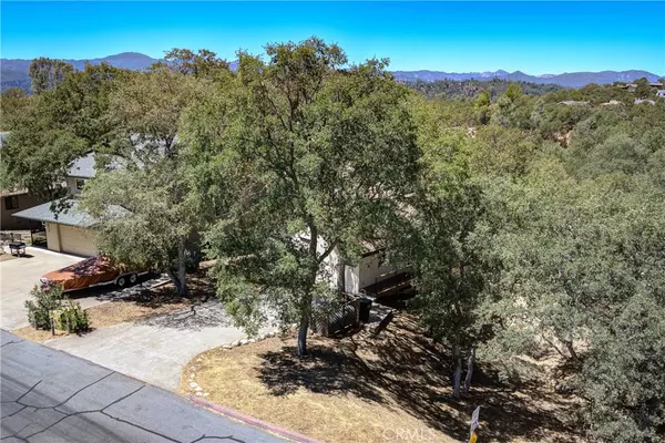 Lake Nacimiento, CA 93446,2513 Shoreline RD