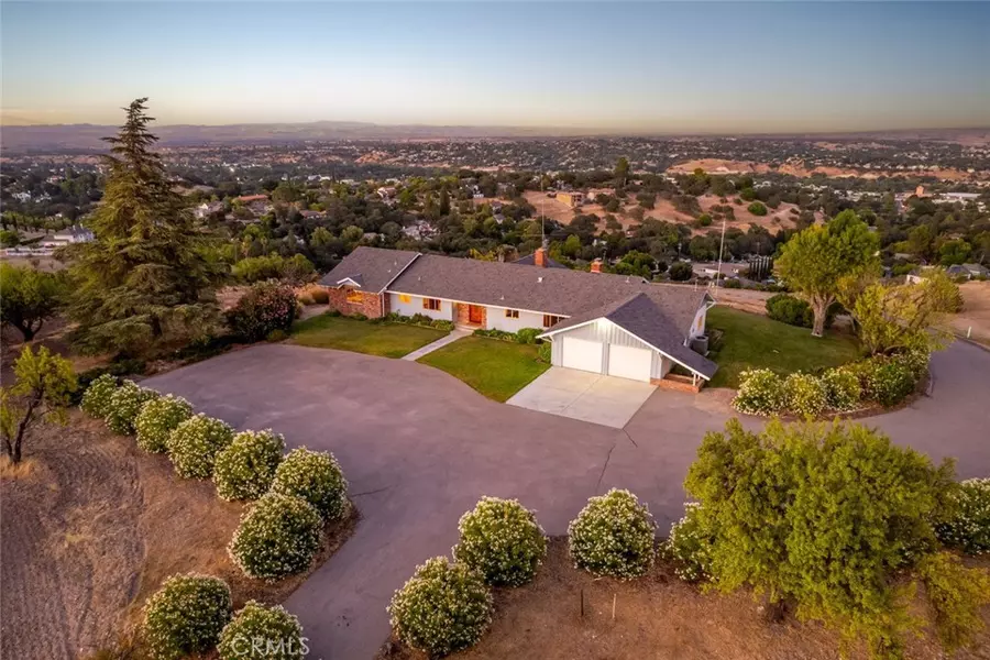 490 Pacific AVE, Paso Robles, CA 93446