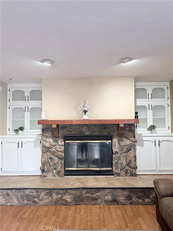 Santa Maria, CA 93454,310 El Calle Jon