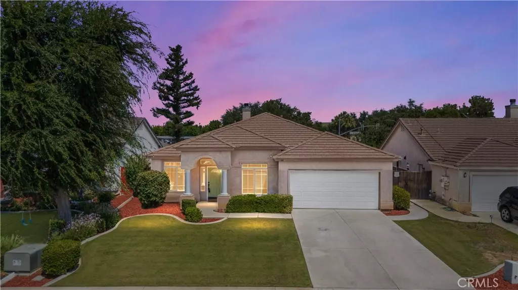314 Lewisham St, Bakersfield, CA 93311