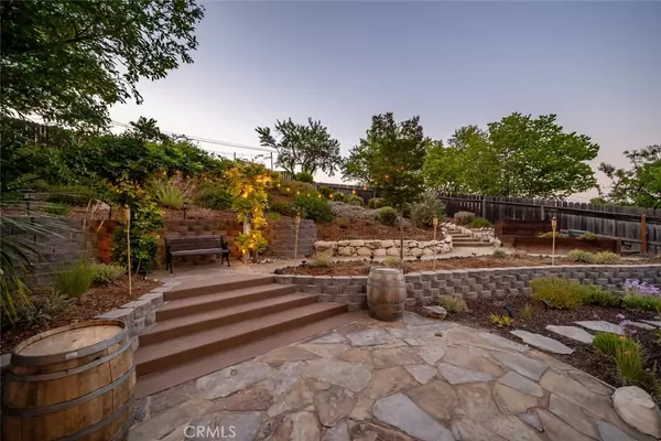 Paso Robles, CA 93446,428 Peachtree CT