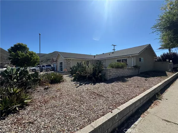 Lompoc, CA 93436,401 S R ST