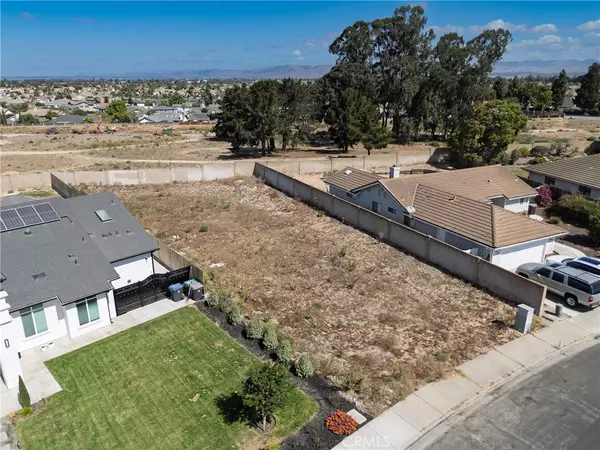 Santa Maria, CA 93455,827 Firefox DR