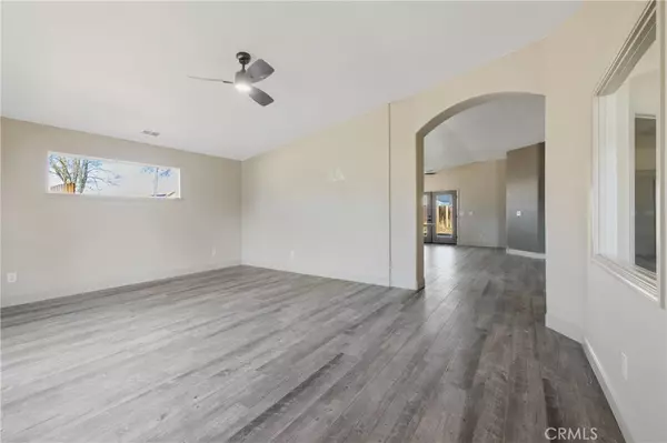 Visalia, CA 93292,1050 N Sumter CT