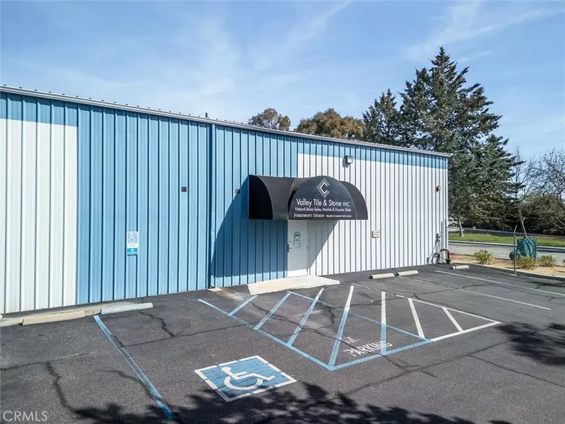 325 Santa Bella, Paso Robles, CA 93446