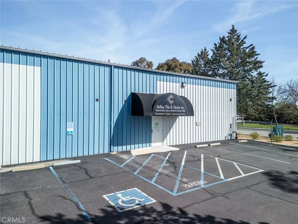 Paso Robles, CA 93446,325 Santa Bella