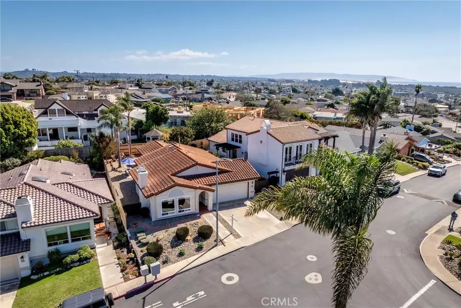 834 N 5th ST, Grover Beach, CA 93433