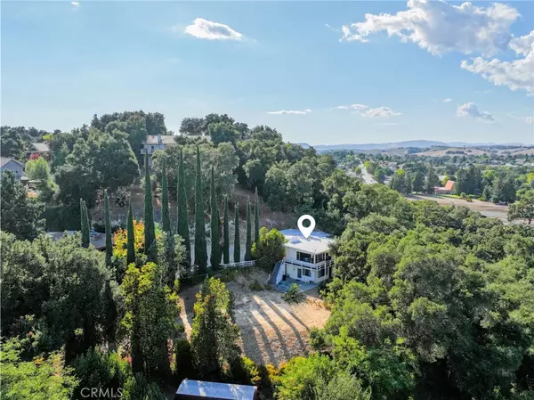 750 Gough AVE,  Templeton,  CA 73465