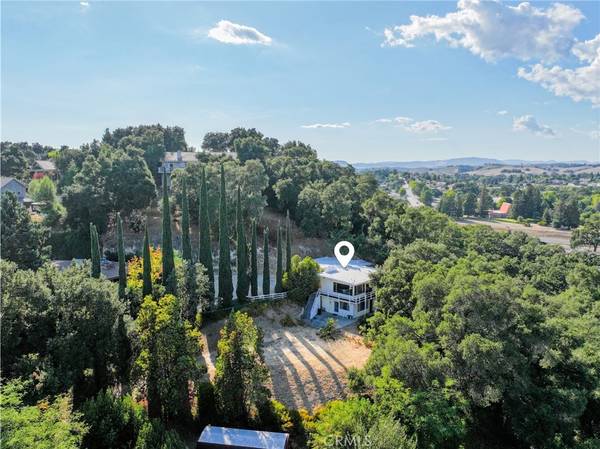 750 Gough AVE, Templeton, CA 73465