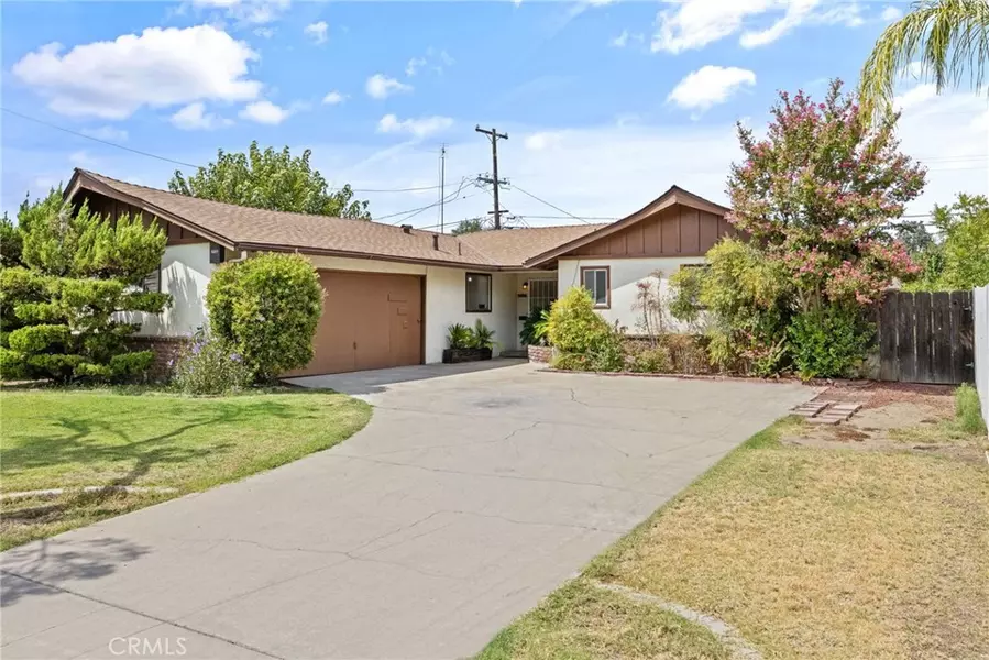 3935 N Tollhouse RD, Fresno, CA 93726