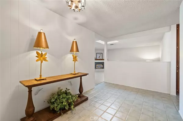 Bakersfield, CA 93309,5717 5717 Cypress Point