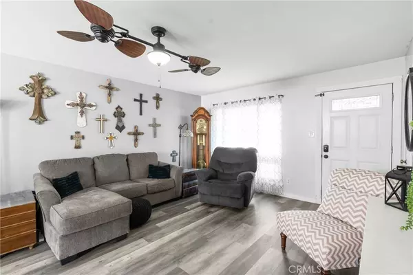 Santa Maria, CA 93455,376 Jullien DR