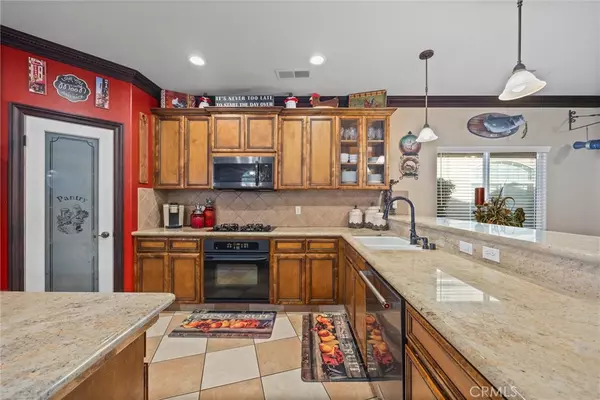 Bakersfield, CA 93309,124 Stockdale CIR