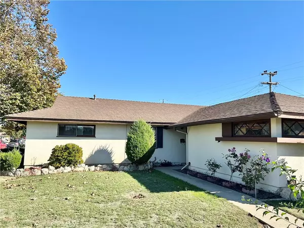 512 N College DR, Santa Maria, CA 93454