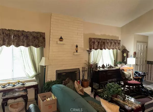 Visalia, CA 93277,1927 S Chinowth ST