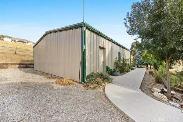 Tehachapi, CA 93561,23740 Lakeview