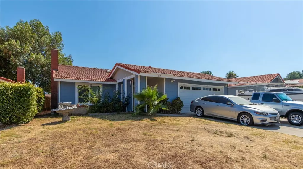 Lake Elsinore, CA 92530,215 Broadway ST