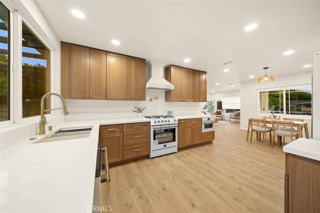 El Cajon, CA 92020,639 Live Oak DR