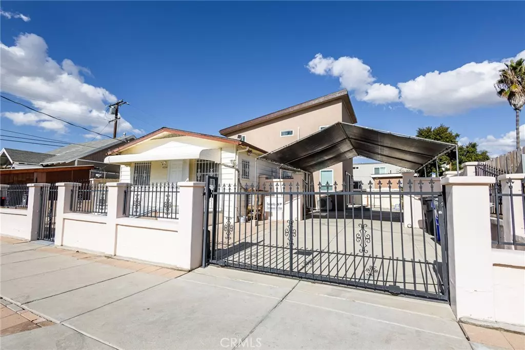 San Diego, CA 92105,4284 Dwight