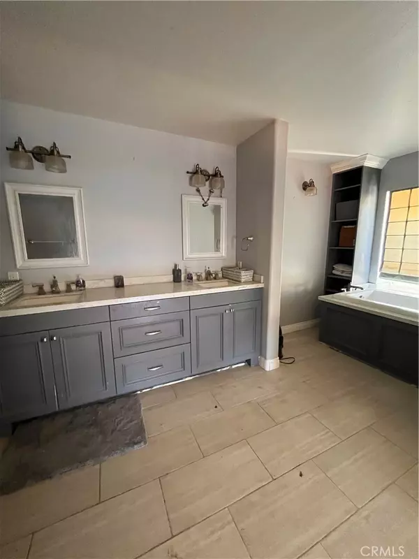 Ramona, CA 92065,24638 Pappas RD